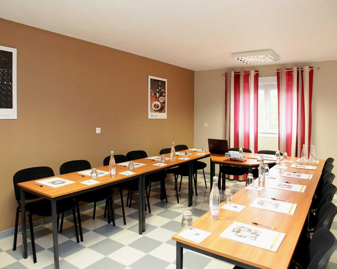 The Originals City, Hotel Paray-Le-Monial Bisnis foto